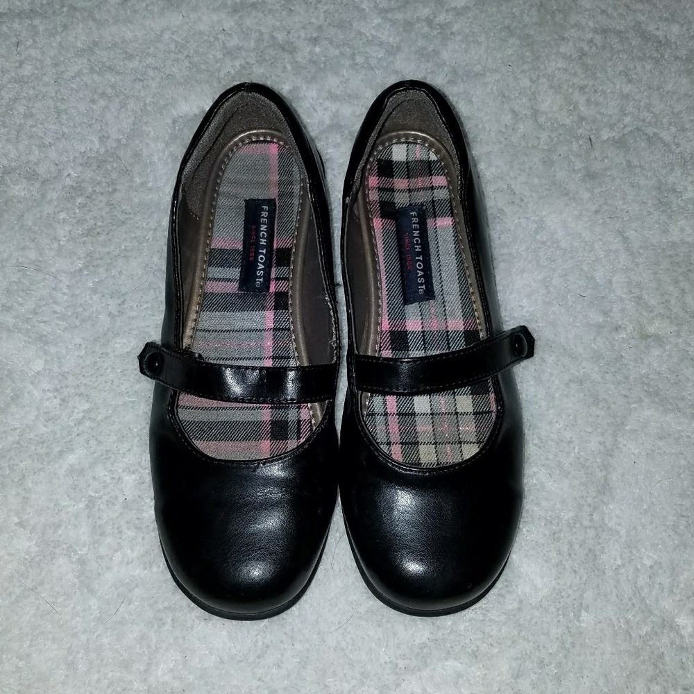French Toast Black Mary Jane styles shoe Size 3